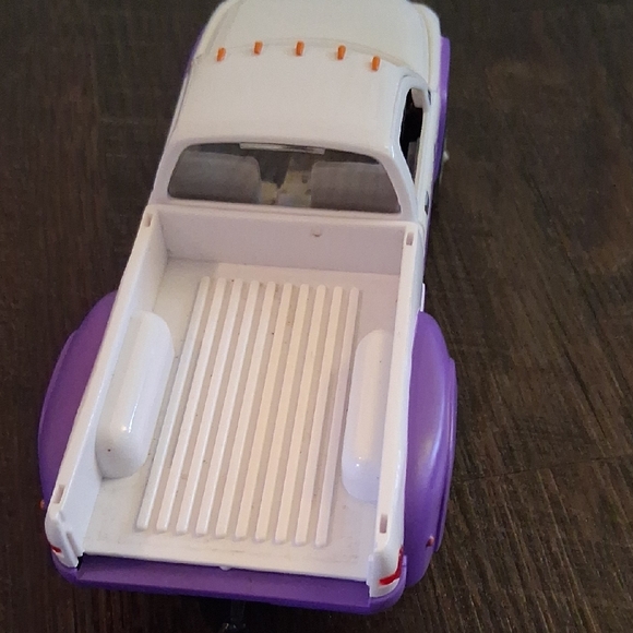 Breyer Purple and White Truck with Unicorn - Picture 9 of 11